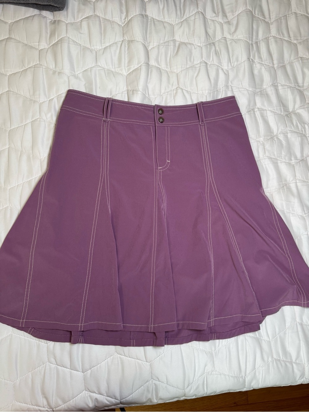 2011 Athleta Women's Purple Atheltic Skort Size 12, Built-In Shorts Button Pleat